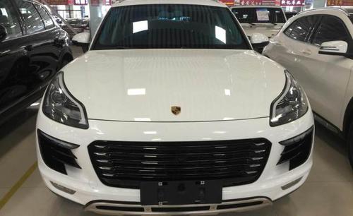 众泰sr9 2.0t 手动极致之梦版 白色 手自一体