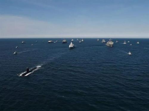 俄黑海舰队监控北约"海上微风-2019"演习