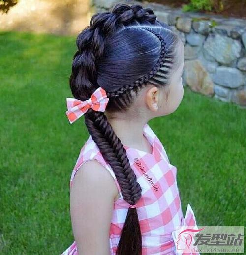 8一10岁儿童扎头发 轻松扎出优雅小公主气质