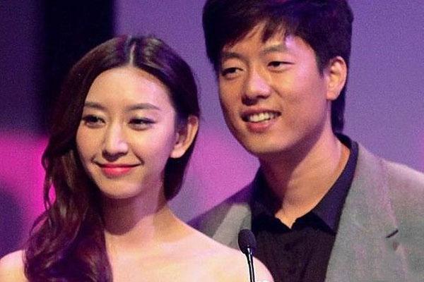 凌潇肃宣布老婆唐一菲二胎产女 一家四口很是幸福 【图】