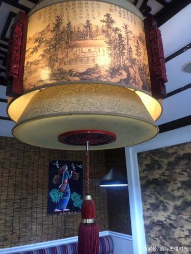 坐下之后,小编发现一个新奇的东西,就是这个类似于北方草帽的物品