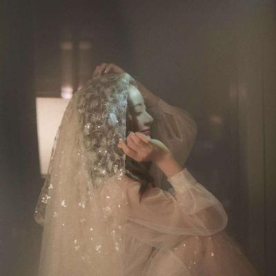 穿婚纱的女生唯美头像 韩版伤感女生婚纱头像