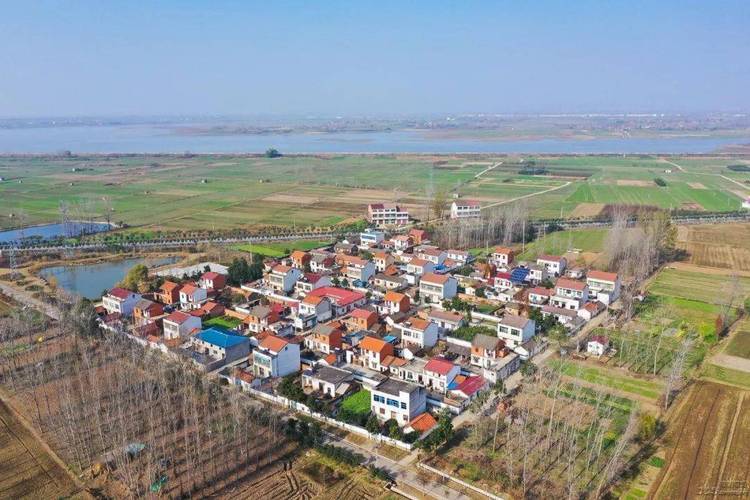  p>鹿头镇,隶属于湖北省襄阳市枣阳市,地处 a target="_blank" href="