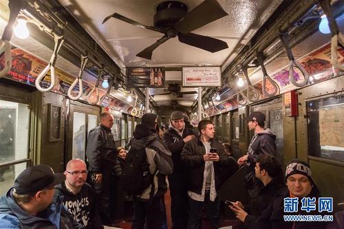 纽约推出怀旧地铁专线载球迷看棒球