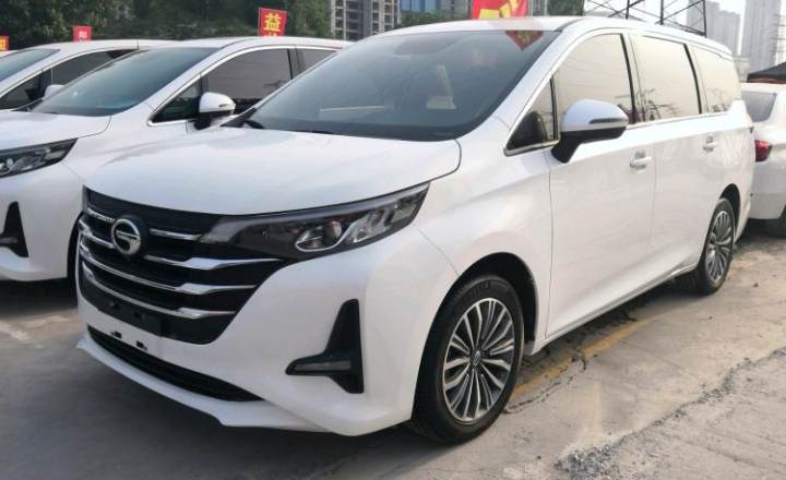 广汽传祺 传祺gm6 2019款 1.5t 自动 270t尊享版7座
