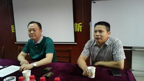 同学会顾问周祖勇阐述三元时代教育集团与同学会的合作模式.