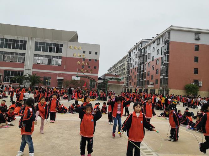 体育强国,奋斗有我——岳阳县明德小学隆重举行首届体育节