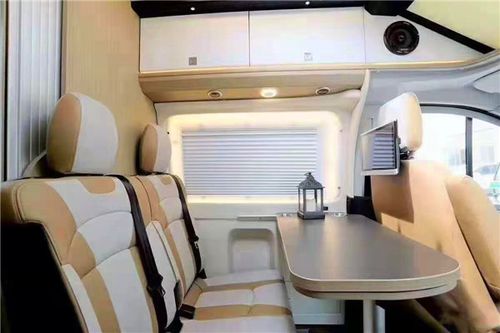 瑞弗启界r500,福特v362底盘b型房车