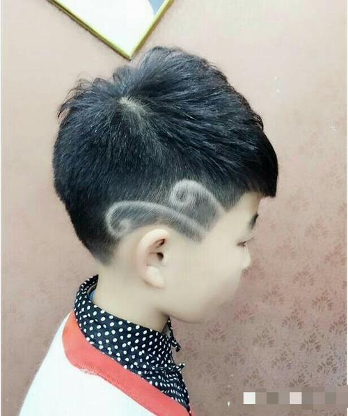 2017精选"儿童刻痕"发型集