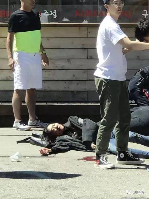 突发!多伦多yonge&finch客货车撞进人群,传有人被枪爆头身亡
