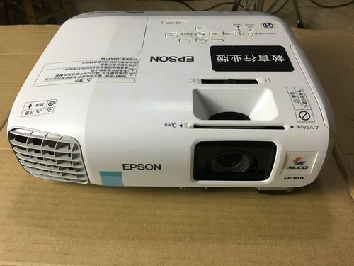 有视频,爱普生cb-x29投影机两台,成色新,用得上的朋友来.