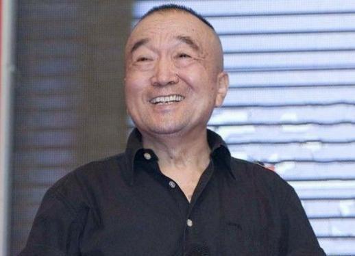 可见,李保田,对工作是极其的敬业,不愧被称为""国家一级演员"".