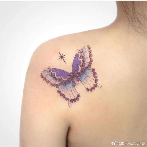 今日纹身图案分享  经典的蝴蝶纹身  #北京周忆刺青##女生纹身##蝴蝶