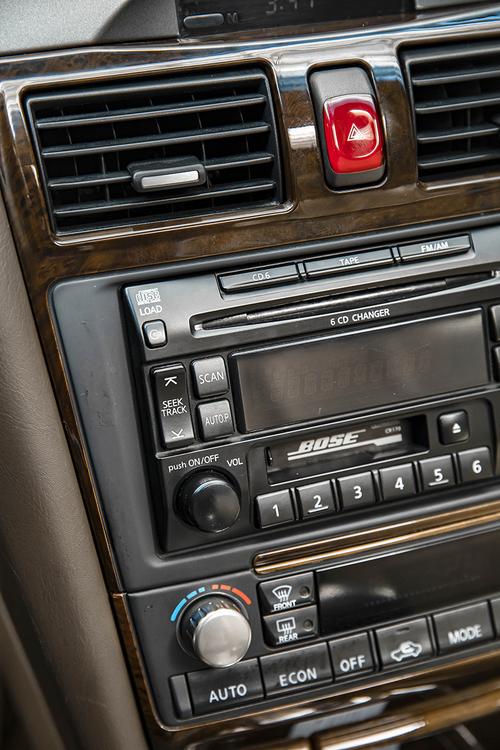 澳康达日产风度a33bose音响