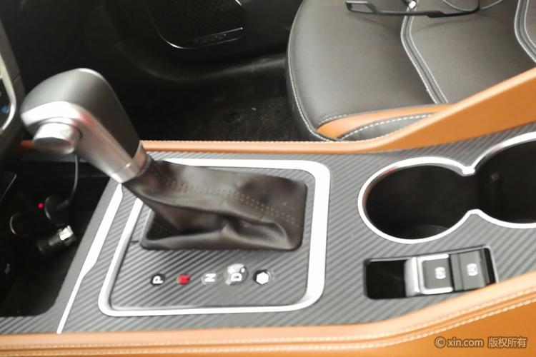 众泰t300 2017款 1.5t 自动 尊享型