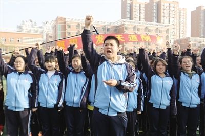 南阳市一中2018届高三实验班第一次月考英语试题