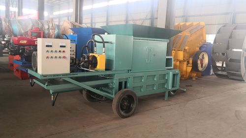 移动式牧草打包机