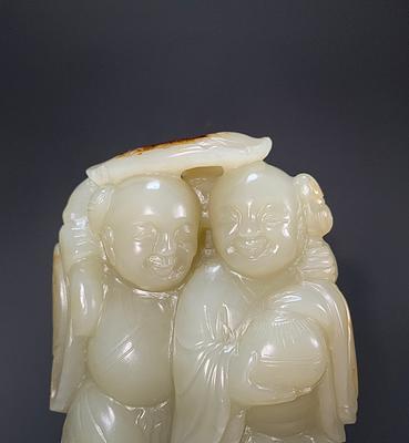 清中期 和田玉雕和合二仙(欢天喜地)老玉把件 清代玉雕人物摆件