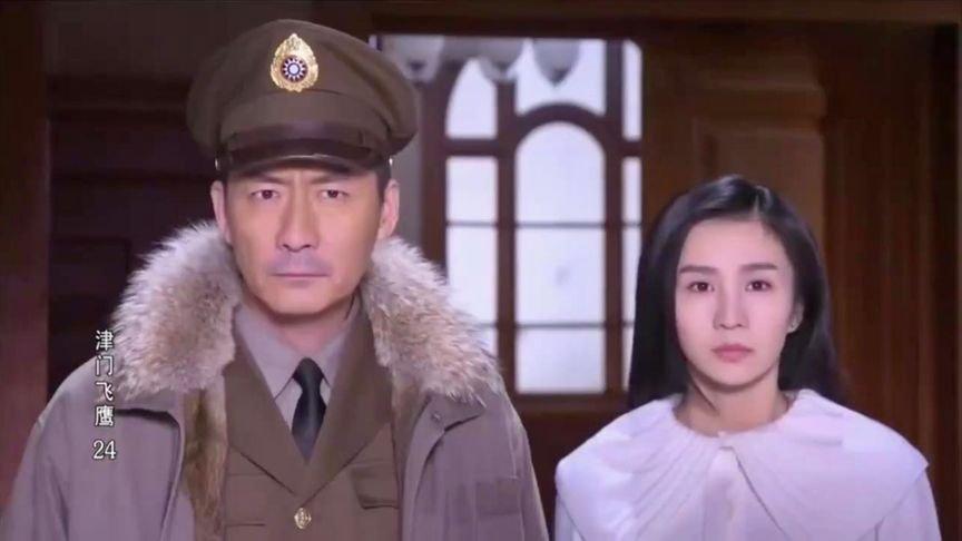 津门飞鹰燕双鹰即将暴露举起机枪一通乱扫吓得对方暴露了