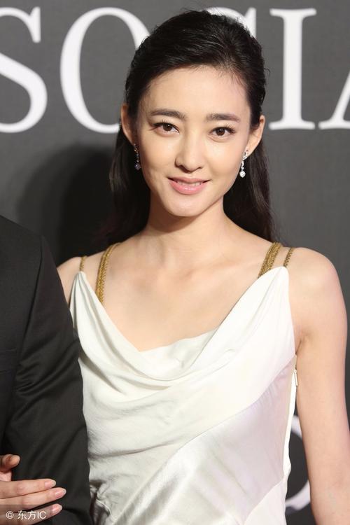 中国内地女演员:王丽坤