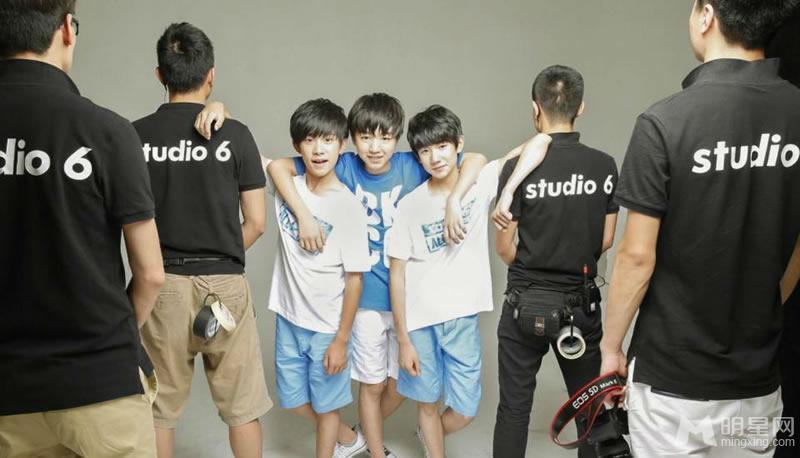 tfboys代言某广告 气氛融洽工作认真 tfboys图片