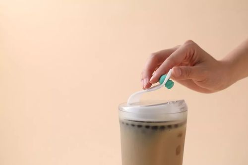 喝珍珠奶茶不用吸管?特制漏网内杯,开盖即享,口感更丰富