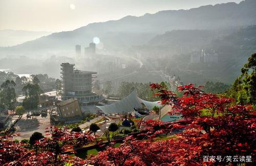 重庆涪陵蔺市古镇:雾锁小城,缥缈若仙