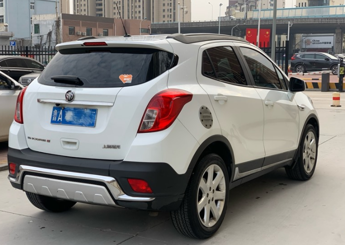 6万元左右的别克昂科拉合资小型suv这价格真香