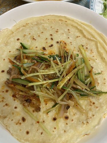 鸡蛋煎饼卷菜