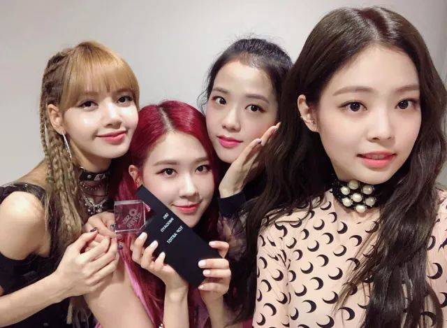 新一季韩系热门发色||业务能力超强女团回归,再次引燃