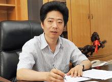 08—1993.11任共青团江苏省海安县青萍乡书记; 1993.11—1994.