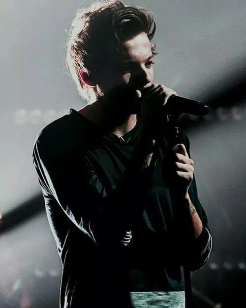 louistomlinson
