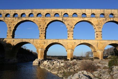 [转载]法国嘉德水道桥