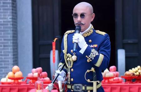 《大帅哥》豆瓣评分7.3,张卫健这碗冷饭观众依旧买账?