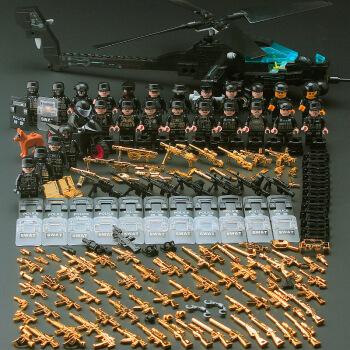 特种兵新品积木积木军事系列军人基地人仔防暴装甲车战狼拼装玩具男孩