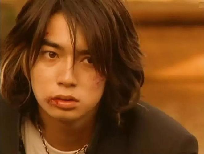 重温极道鲜师,我天,润润太嫩了吧,好帅,虽然我喜欢栗子,可是这里面