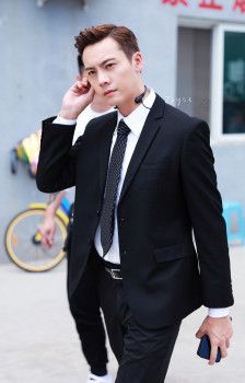 【陈伟霆 william chan】180907 风暴舞 李俊杰 探班 3275 x 5122 px
