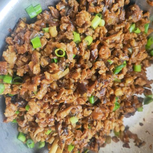 香菇酱肉包的做法