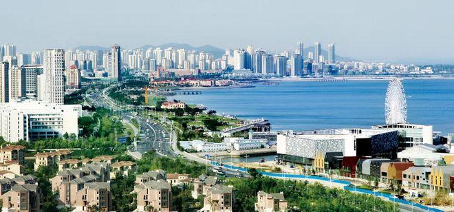 大关,直逼北方第二城,而这与作为国家级第九个新区的西海岸新区在交通