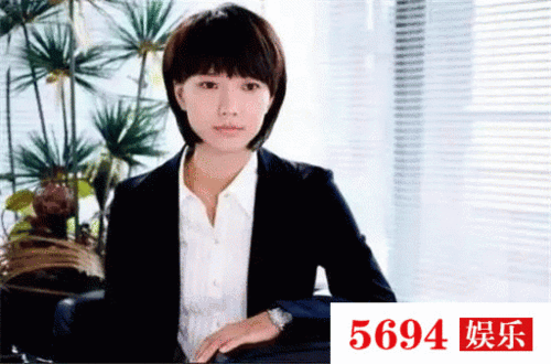 《极限挑战》王珞丹获封女版黄磊,短发女神依旧美丽!