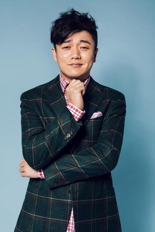 "筷子兄弟"发展截然不同,肖央大火,为何不带王太利?