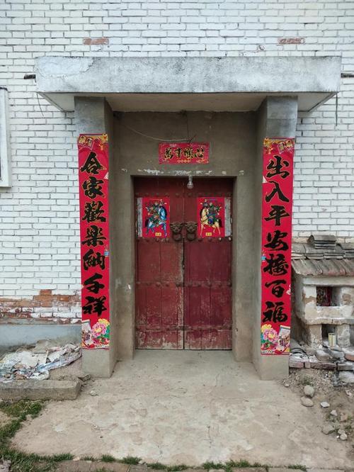 农村大门和门楼的变化——农民走向富裕的缩影