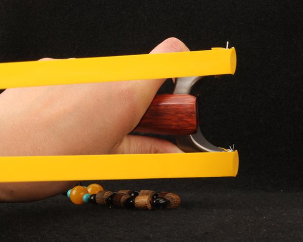 钛钢440鸡王弹弓 数控实木犀牛角紫檀高背鸡王弹弓 木