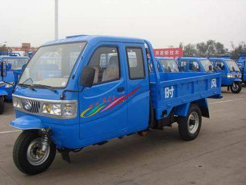 时风7ypjz-17100pa2三轮汽车 时风全封闭三轮车驾