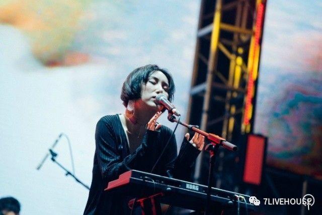 今晚丨肆囍乐队享乐吧别在年轻的时候就腐朽