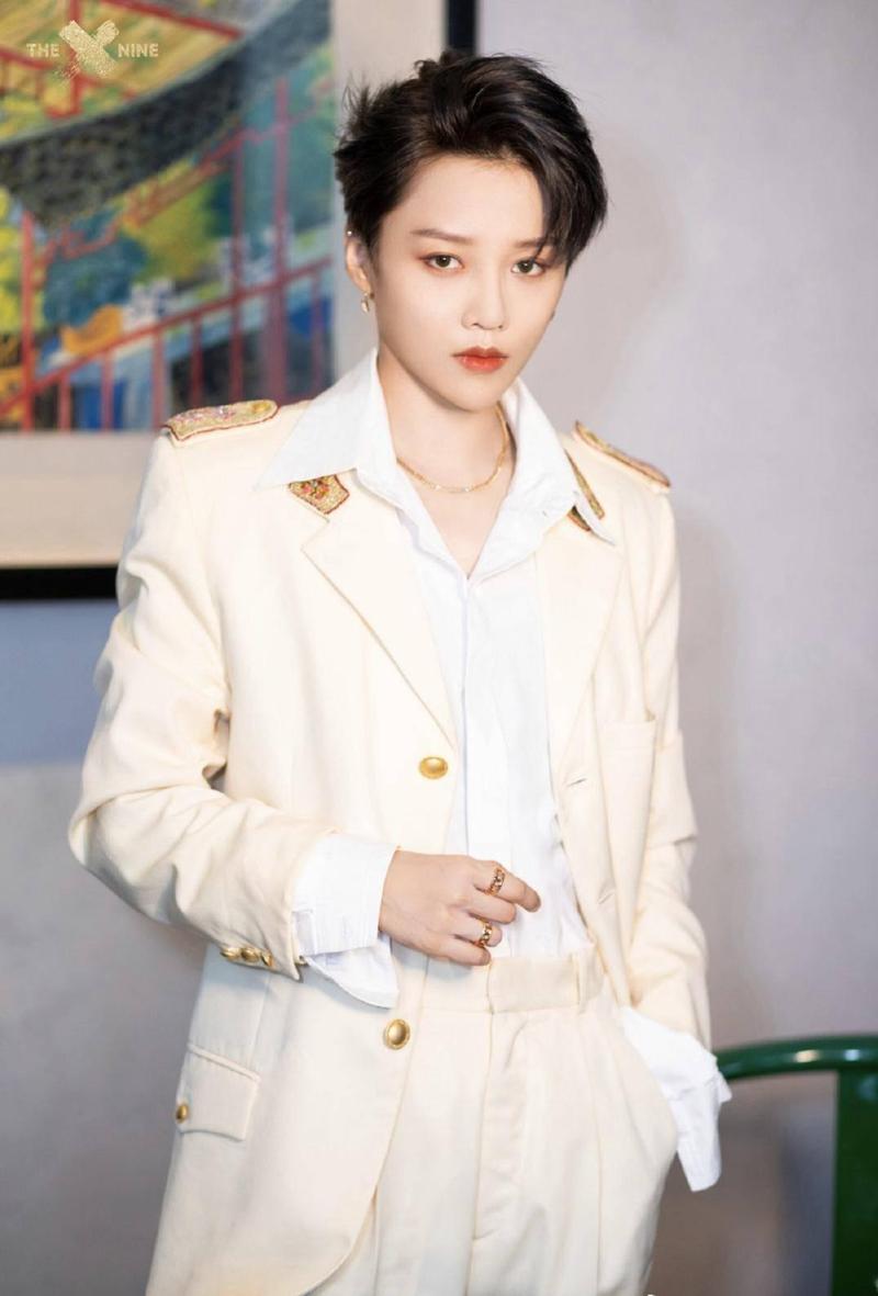 刘雨昕成the9资源top1?拿下银十刊,蝉联女星人气榜第一