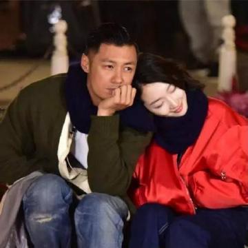 余文乐与周冬雨微博撒狗粮,"宇宙cp"要合体了?