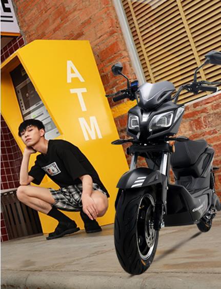 热血青年的酷车系列要推荐爱玛极客x100,极客x301和极客mix,同样的