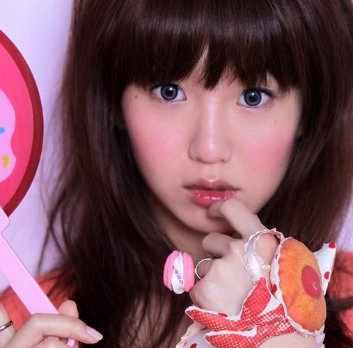 郭书瑶专辑《honey》封面戴的是什么美瞳?叫什么?什么