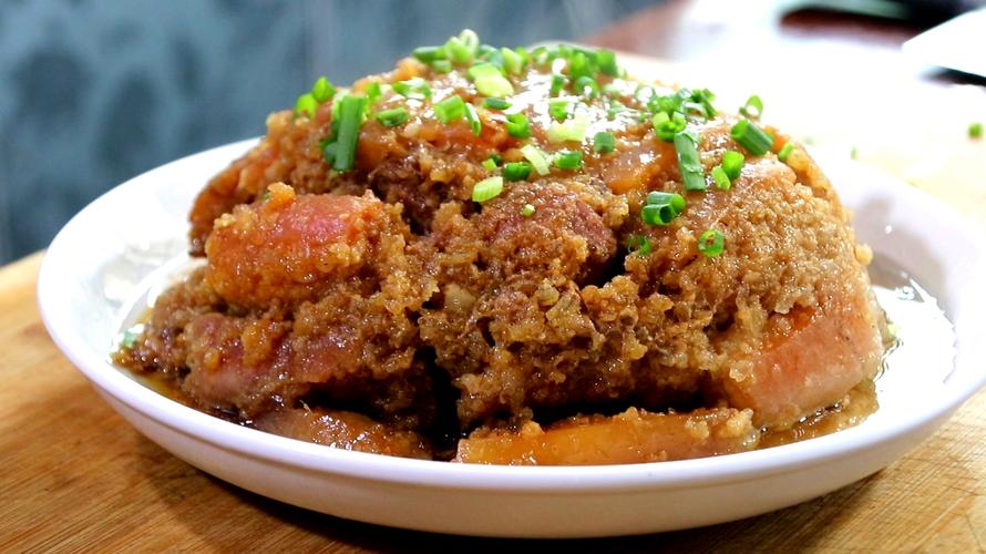 这才是粉蒸肉正宗的做法,纯手工米粉,清香软烂,天天吃